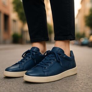 Navy blue leather sporty, preppy Sketchers, 7.5
